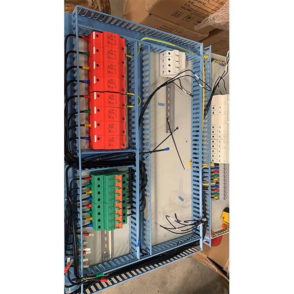 浪涌保護(hù) 器