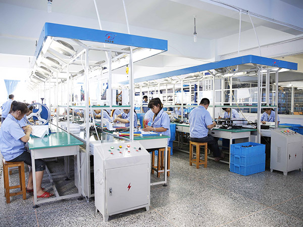 防雷器廠家的產(chǎn)品在各行業(yè)中的作用！