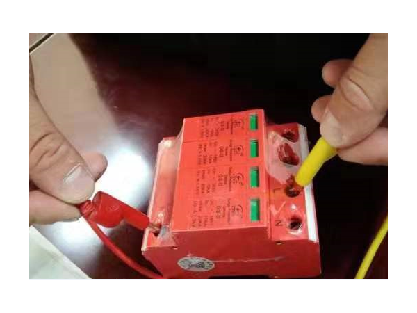 價格合理的浪涌保護器